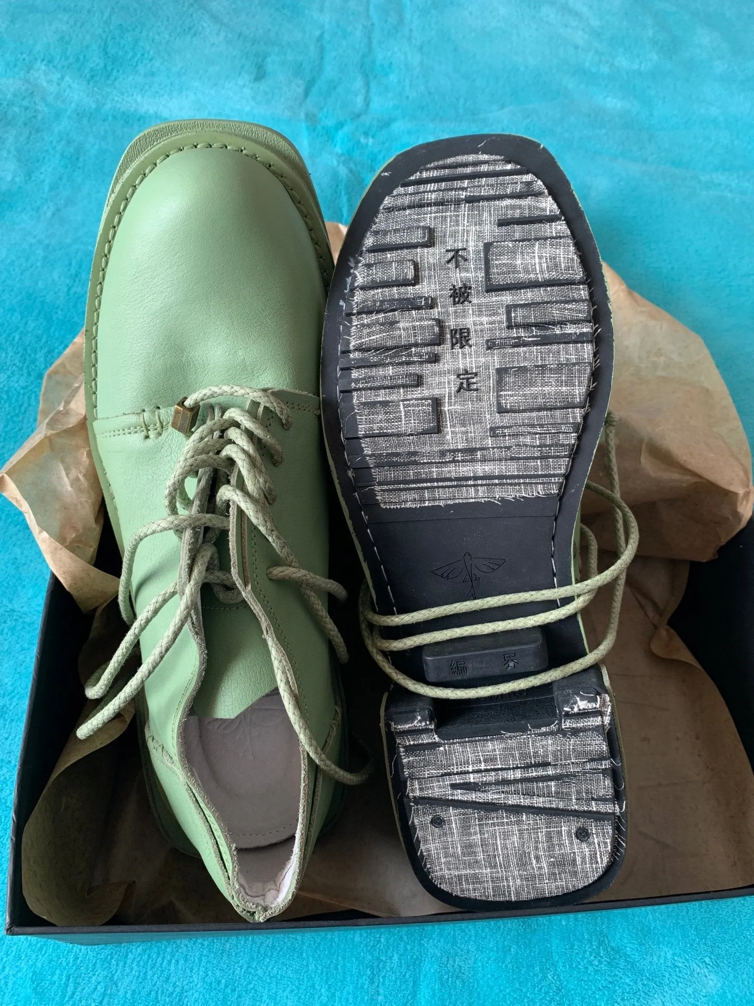 Casual breathable men's shoes square toe commuter leather shoes
