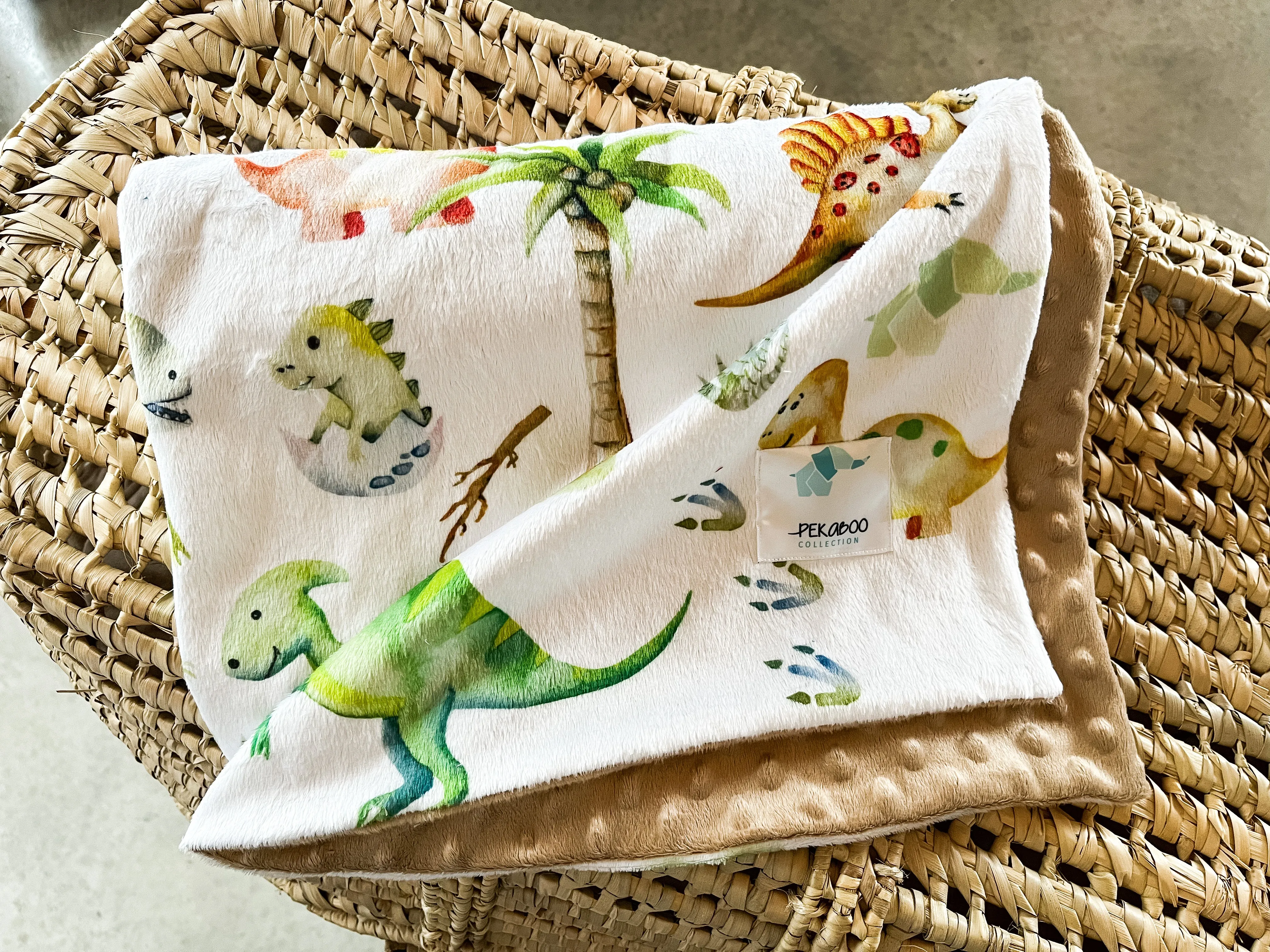 Couverture minky - Dinos et oeufs verts