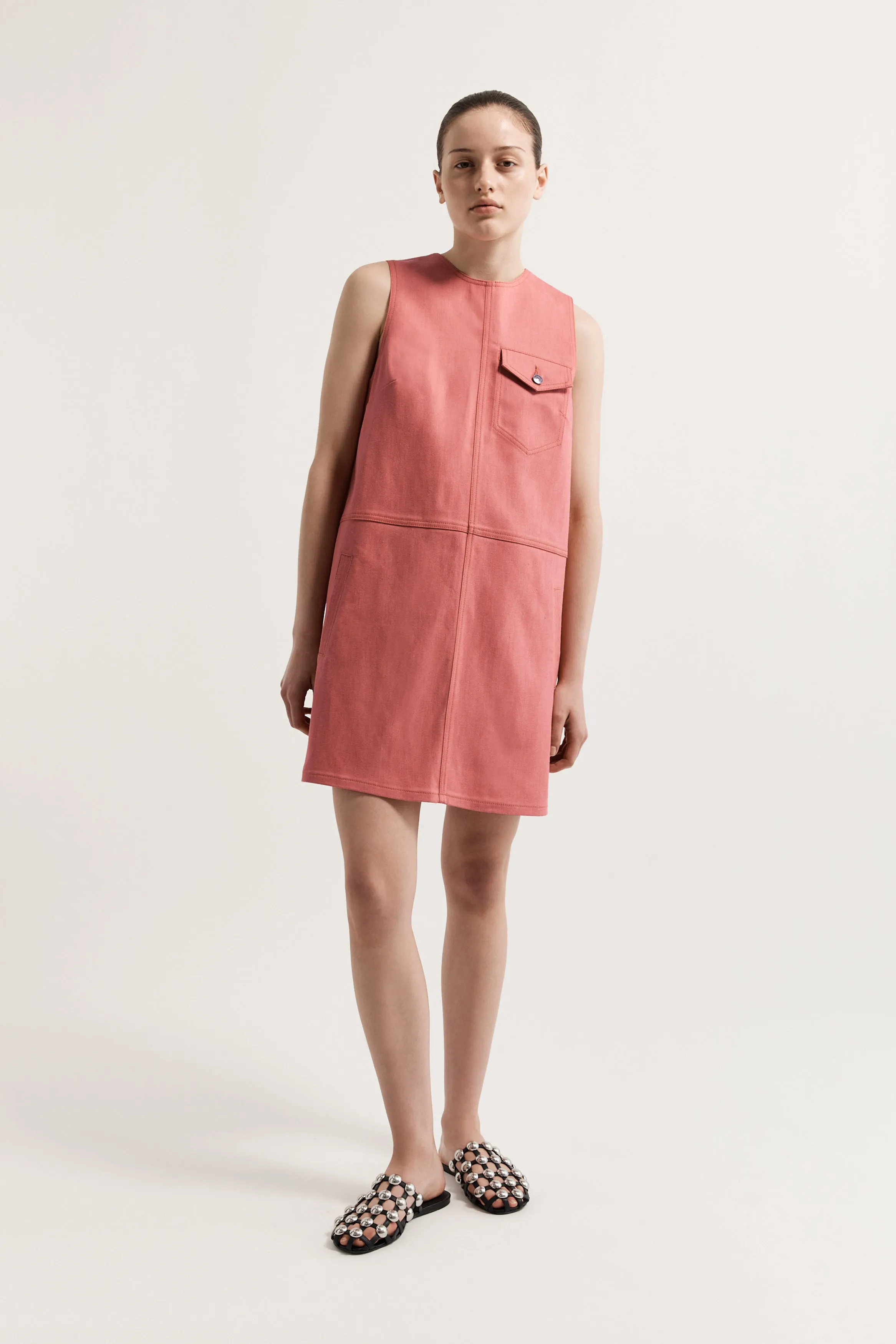Leo Pinafore