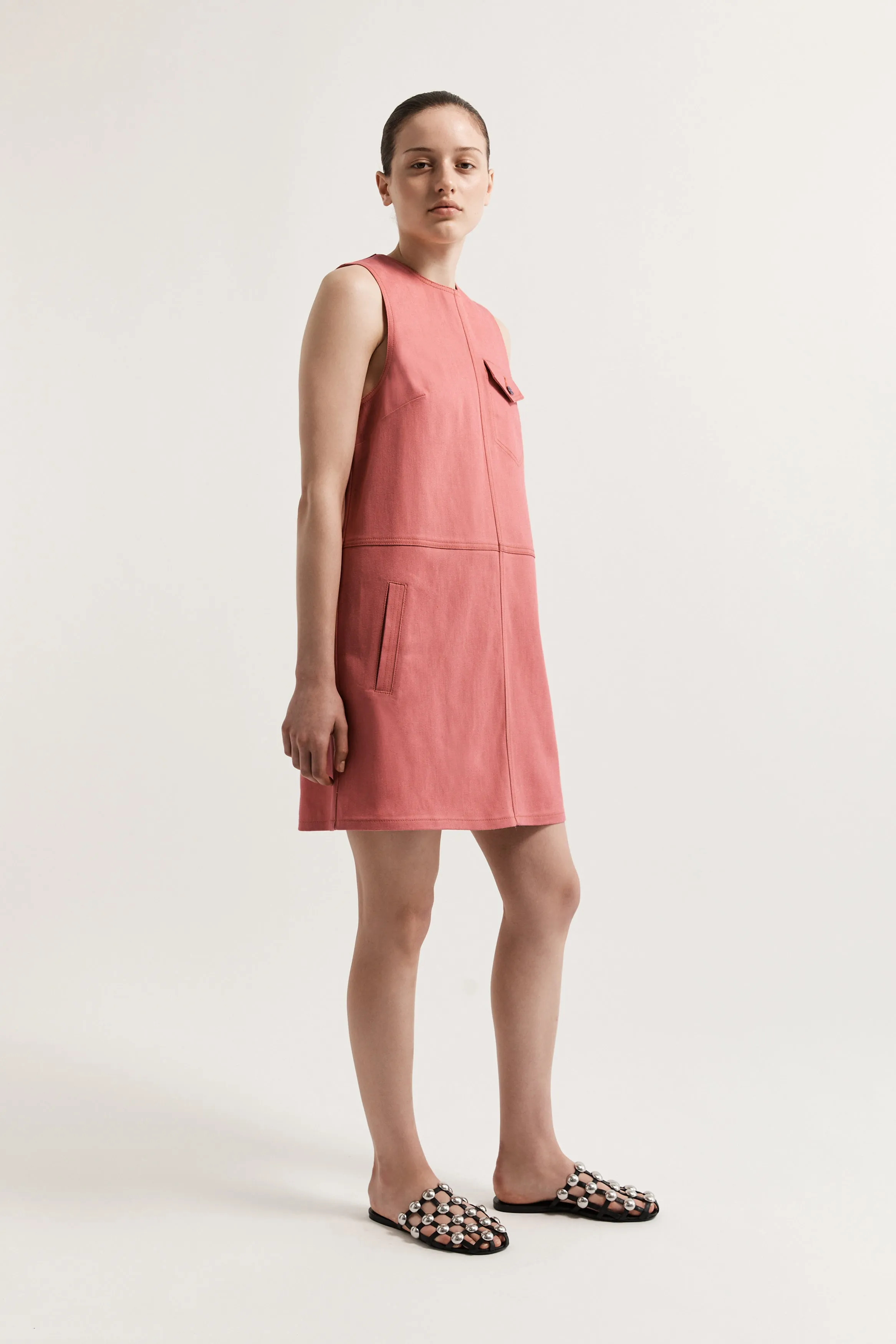Leo Pinafore