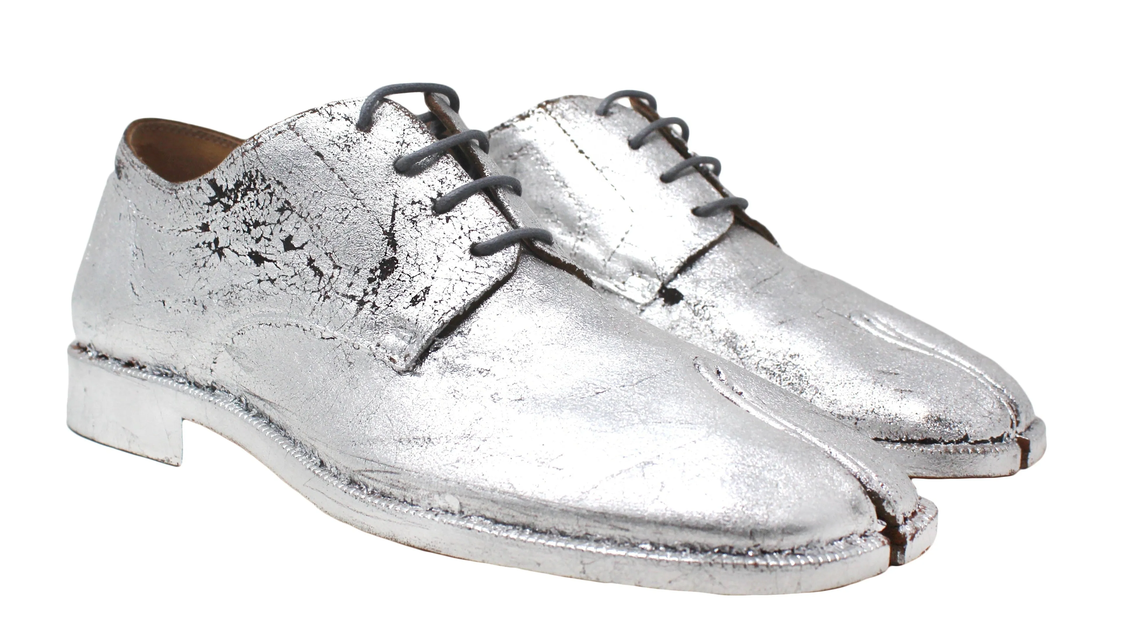 Maison Margiela Cracked Silver Tabi Oxford Shoes, 40 EU