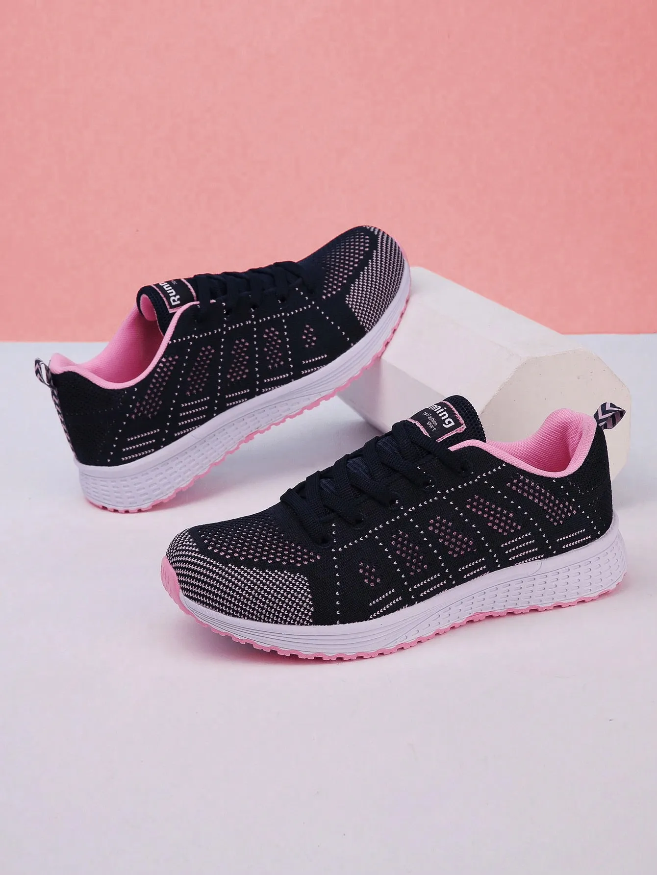 Mesh Upper Breathable Mesh Shoes Sneakers