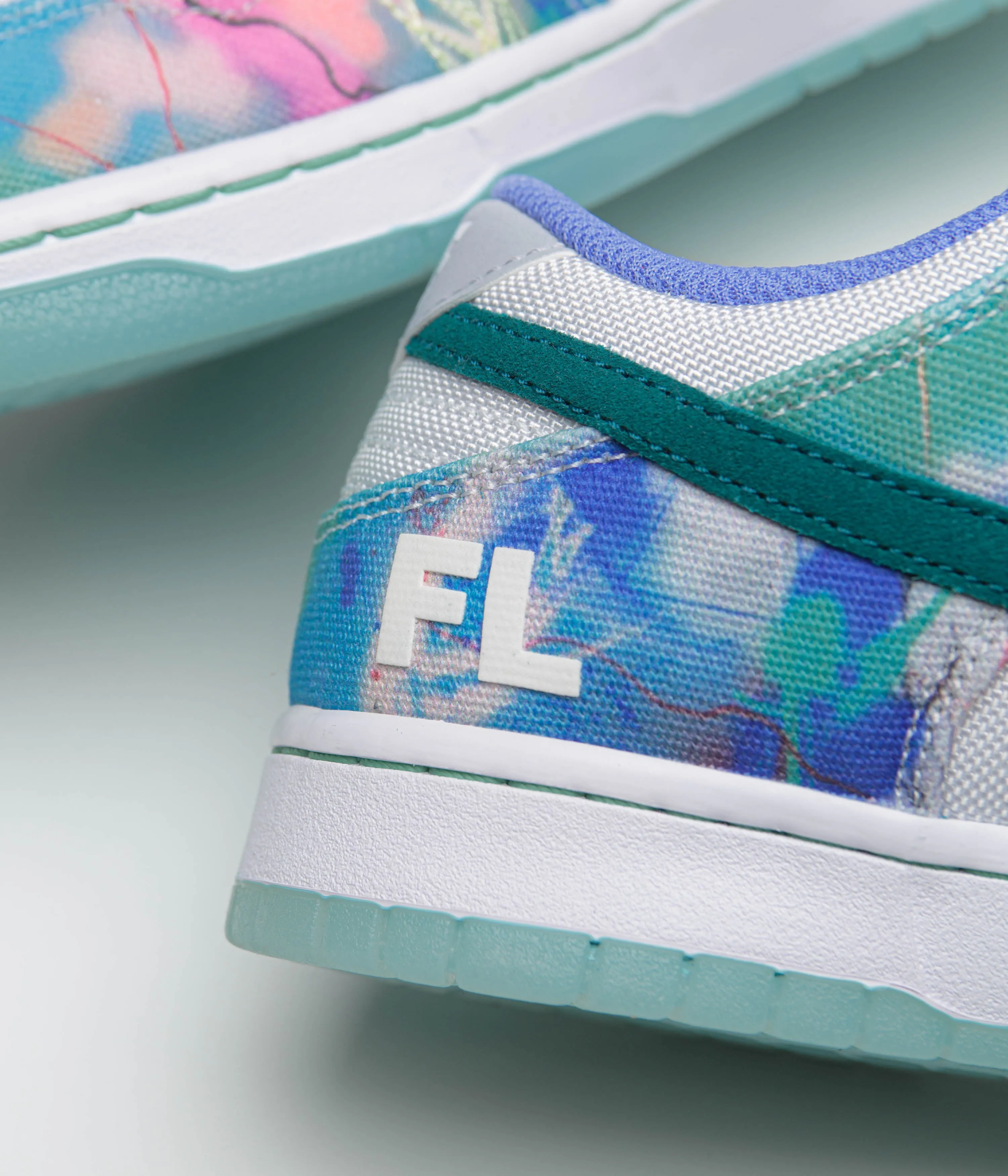 Nike SB x Futura Laboratories Dunk Low OG Shoes - Bleached Aqua / Geode Teal - White
