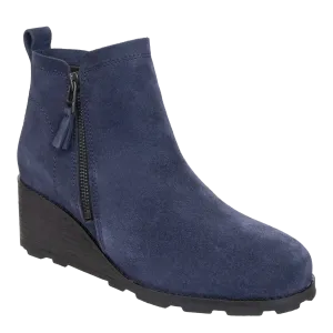 OTBT - STORY in NAVY Wedge Ankle Boots