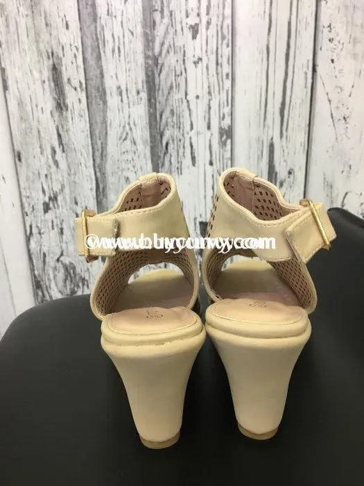 SALE!! SHOES {Moda} Blush Waffle Style