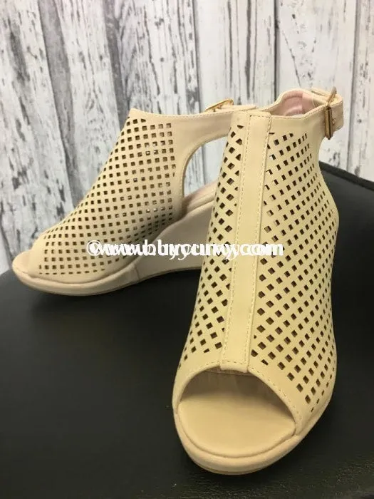 SALE!! SHOES {Moda} Blush Waffle Style