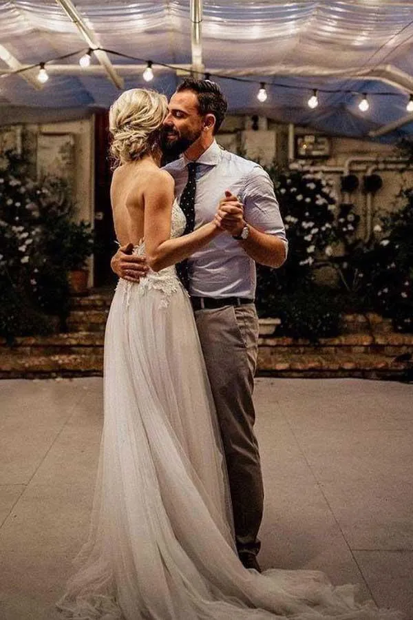 Spaghetti Strap V Neck Beach Wedding Dresses Backless Bridal Dresses WD285