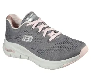 SPORT ARCH FIT SHOES