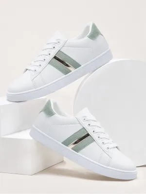Striped Pattern Lace-up Front Skate Shoes - White - FD ⚡