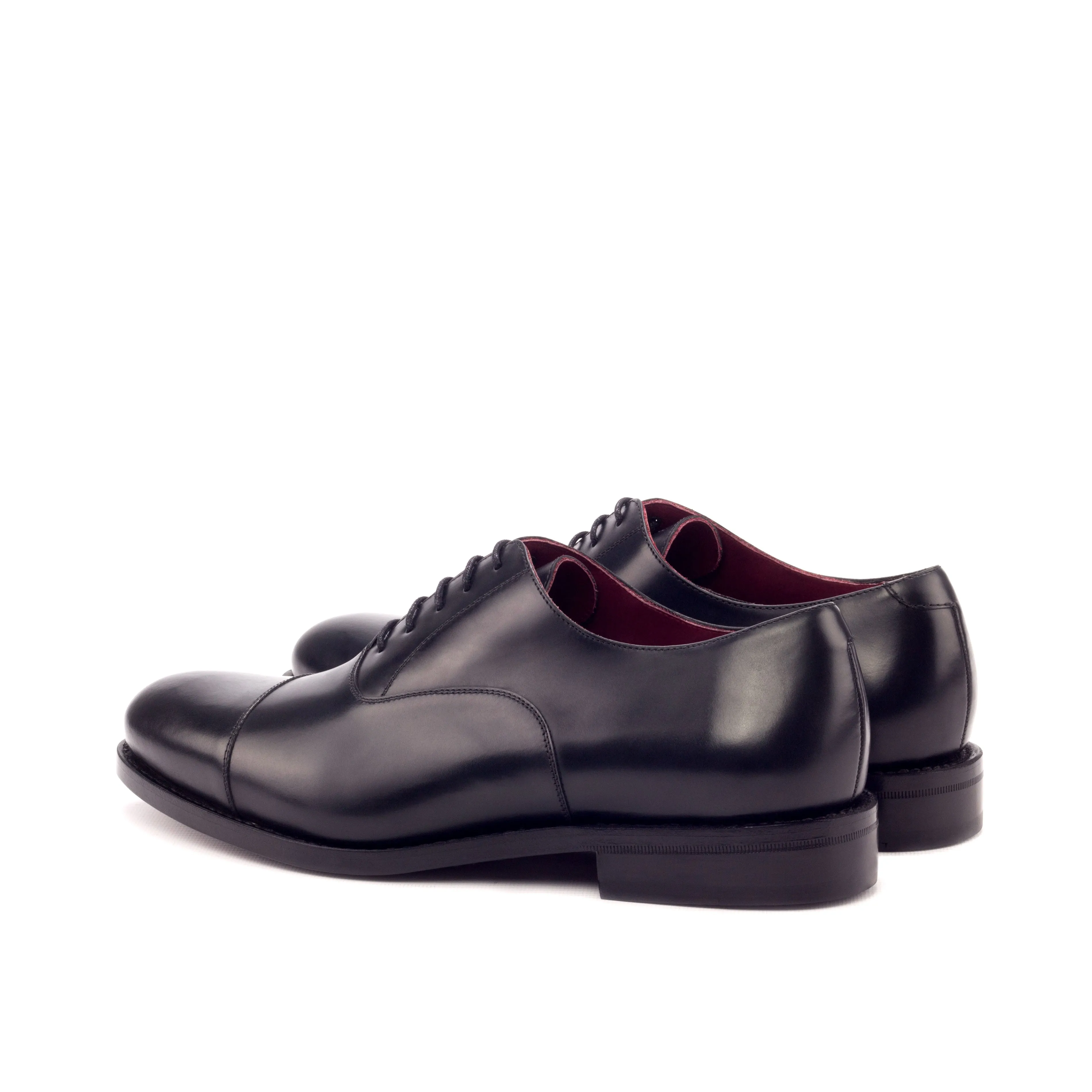 The Oxford • Polished Black