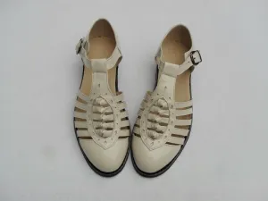 Women’s Cream Roman-Style Sandals