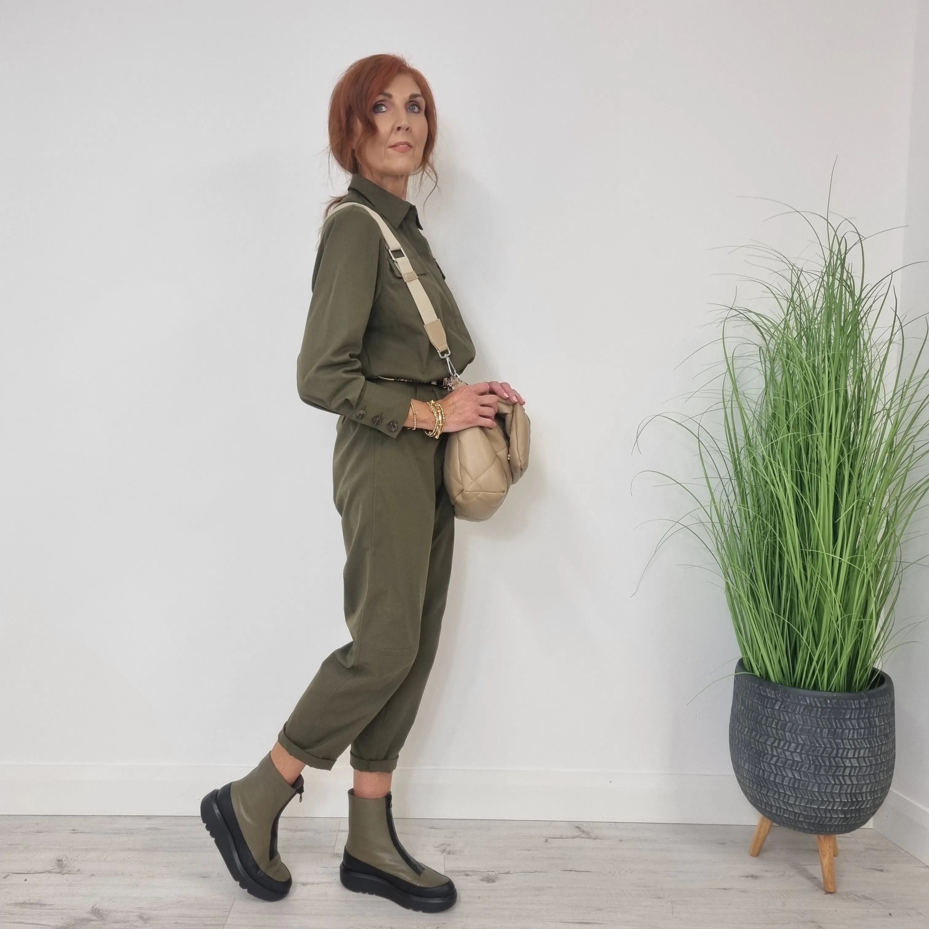 Wonders Olive Leather Front Zip Sneaker Boots